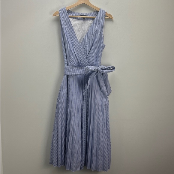 J. Crew Pleated V Neck Dress Striped Blue White Pinstripe Womens 8 Retro Prep - Picture 1 of 13